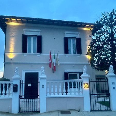 Four Lions Villa Guesthouse Pisa Exteriér fotografie